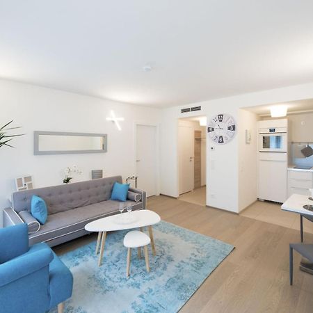 Sissy Apartment - Self Check-In Wina Bagian luar foto