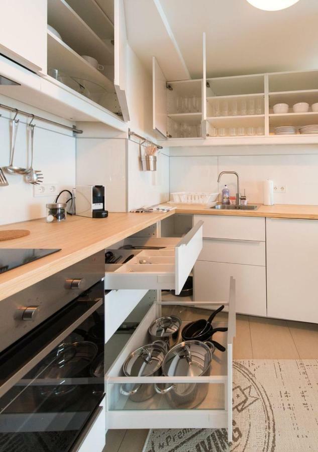 Sissy Apartment - Self Check-In Wina Bagian luar foto